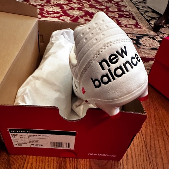 Cleats - Picture 1 of 5